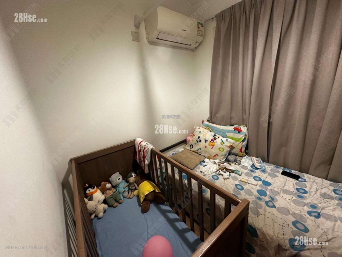 Fairview Park Sell 3 Bedrooms , 2 Bathrooms 848 ft²