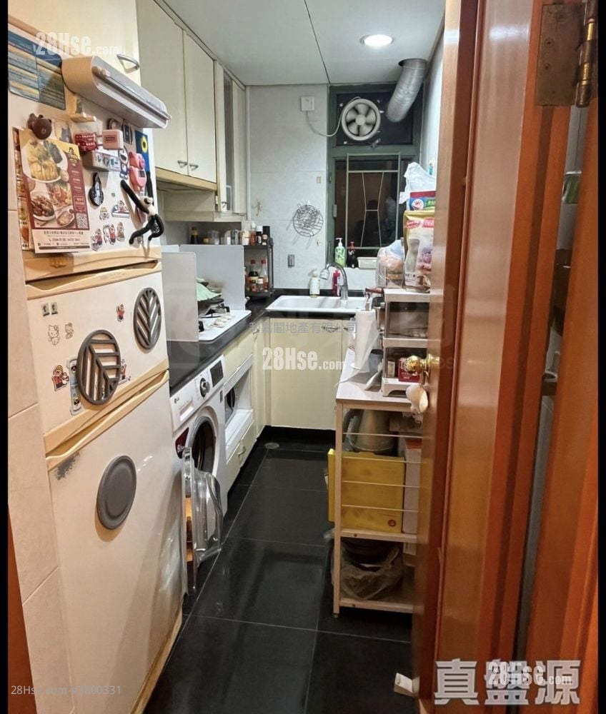 Island Resort Sell 2 Bedrooms 455 ft²