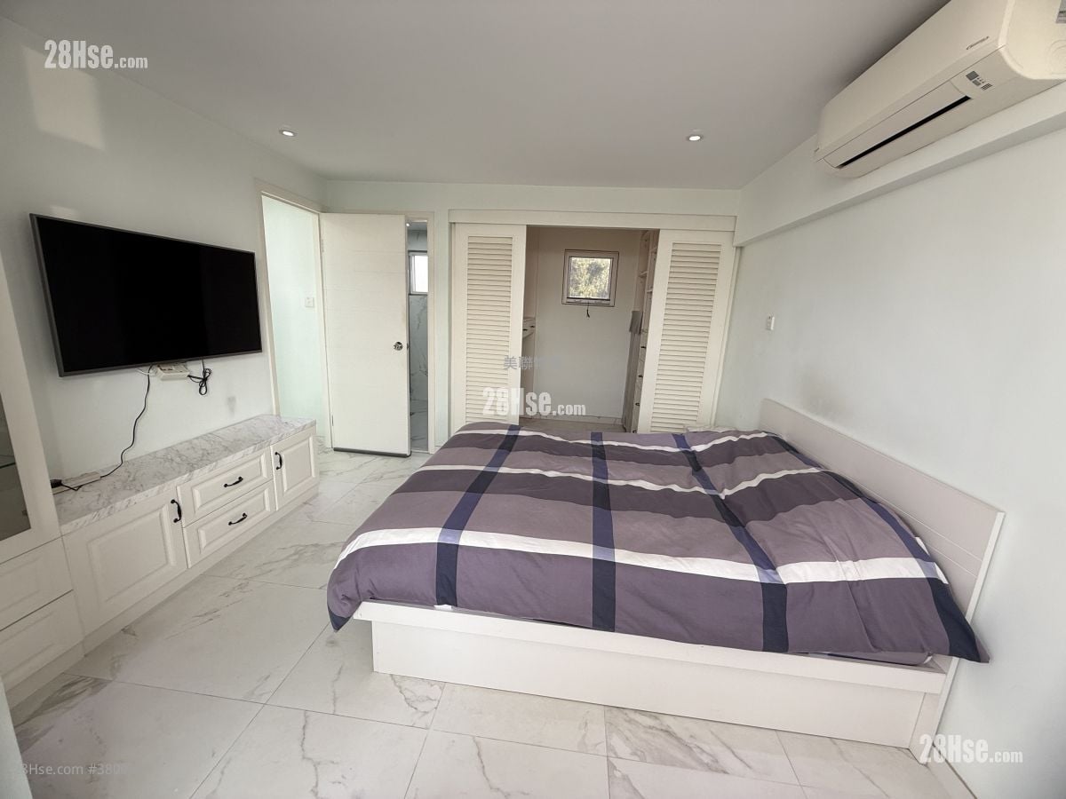 Fairview Park Sell 3 Bedrooms , 2 Bathrooms 915 ft²