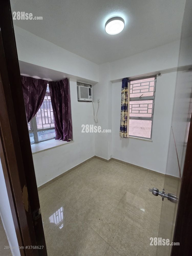 Fu Cheong Building Rental 2 Bedrooms , 1 Bathroom 360 ft²