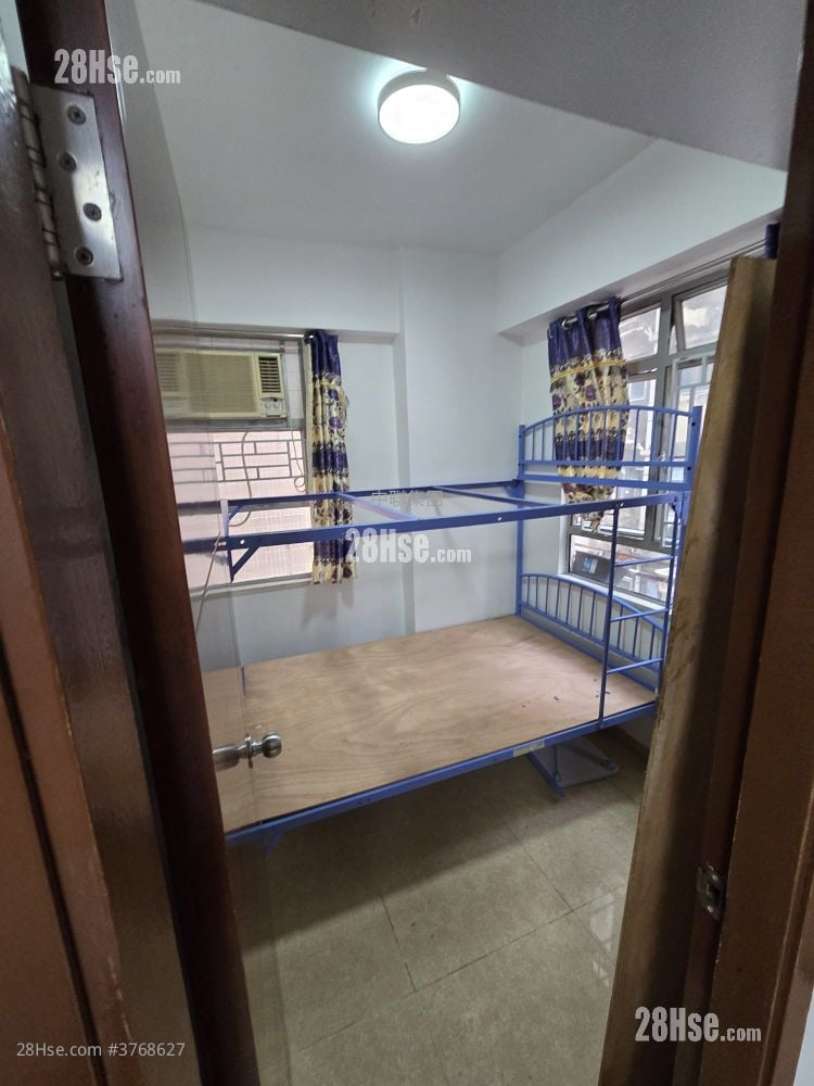 Fu Cheong Building Rental 2 Bedrooms , 1 Bathroom 360 ft²