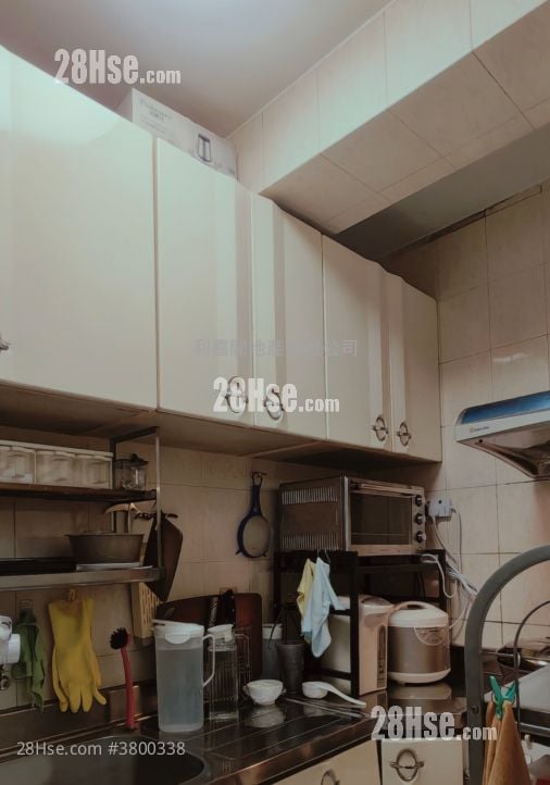 Sun Kwai Hing Gardens Sell 2 Bedrooms , 1 Bathroom 480 ft²