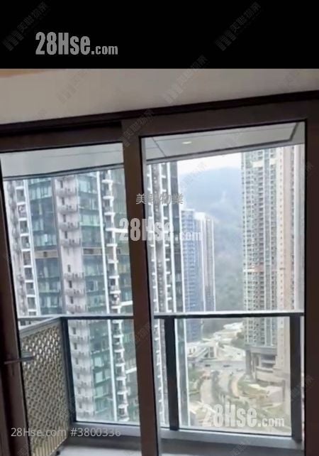 Seasons Place 售盘 1 房 , 1 浴室 322 平方尺