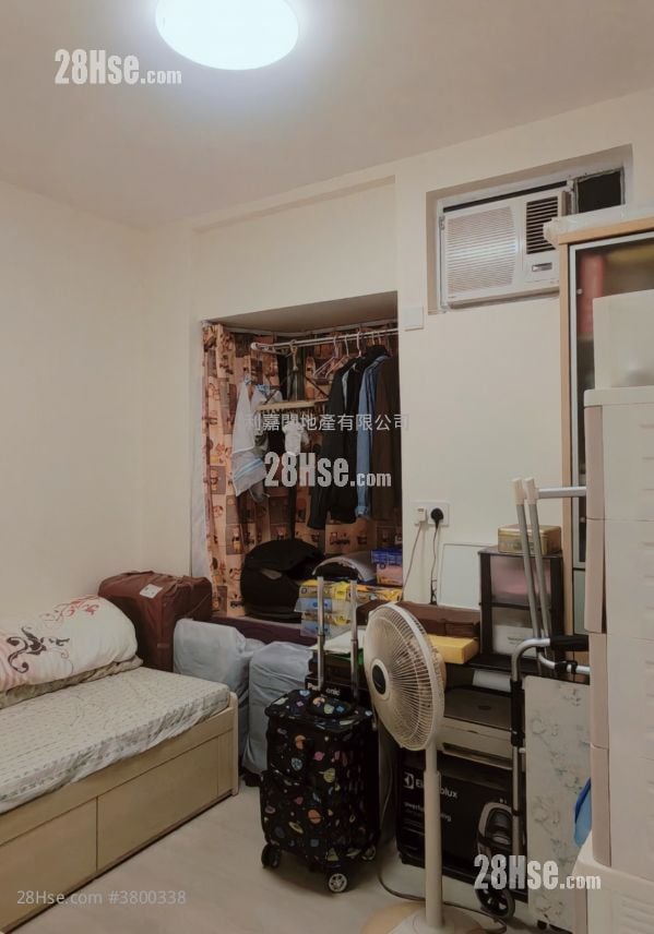 Sun Kwai Hing Gardens Sell 2 Bedrooms , 1 Bathroom 480 ft²