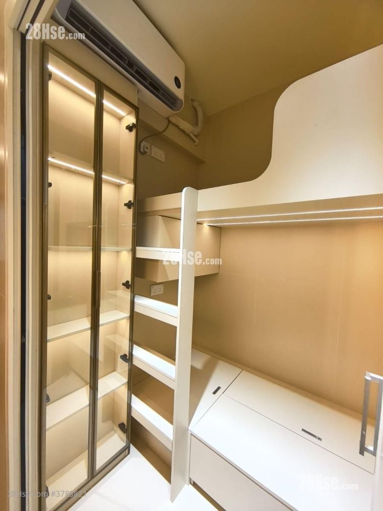 松竹楼 租盘 2 房 260 平方尺