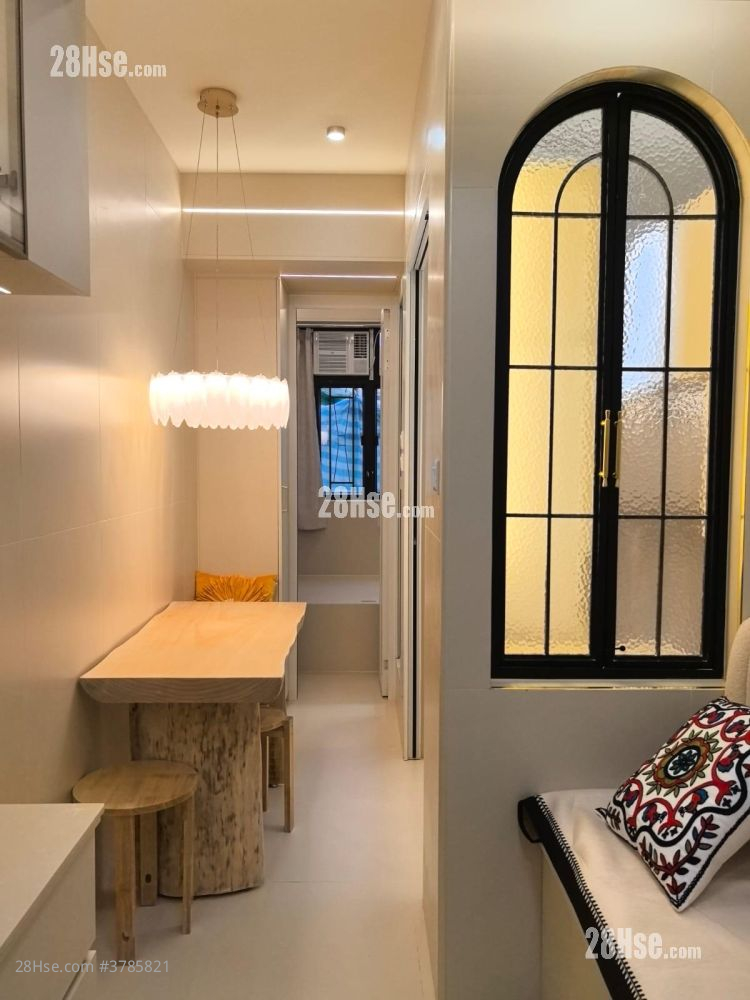 松竹楼 租盘 2 房 260 平方尺