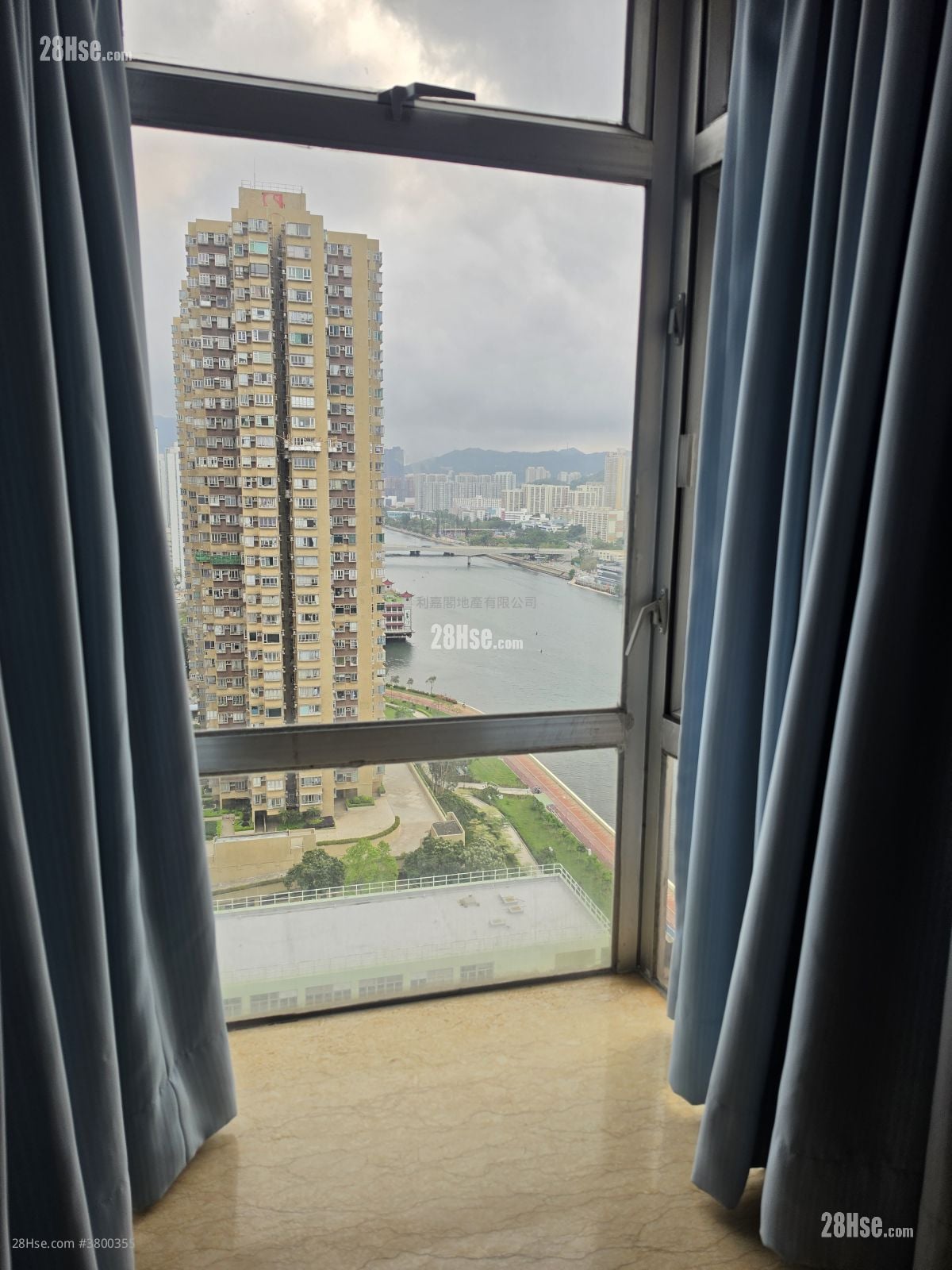 翠湖花园 售盘 3 房 , 2 浴室 908 平方尺