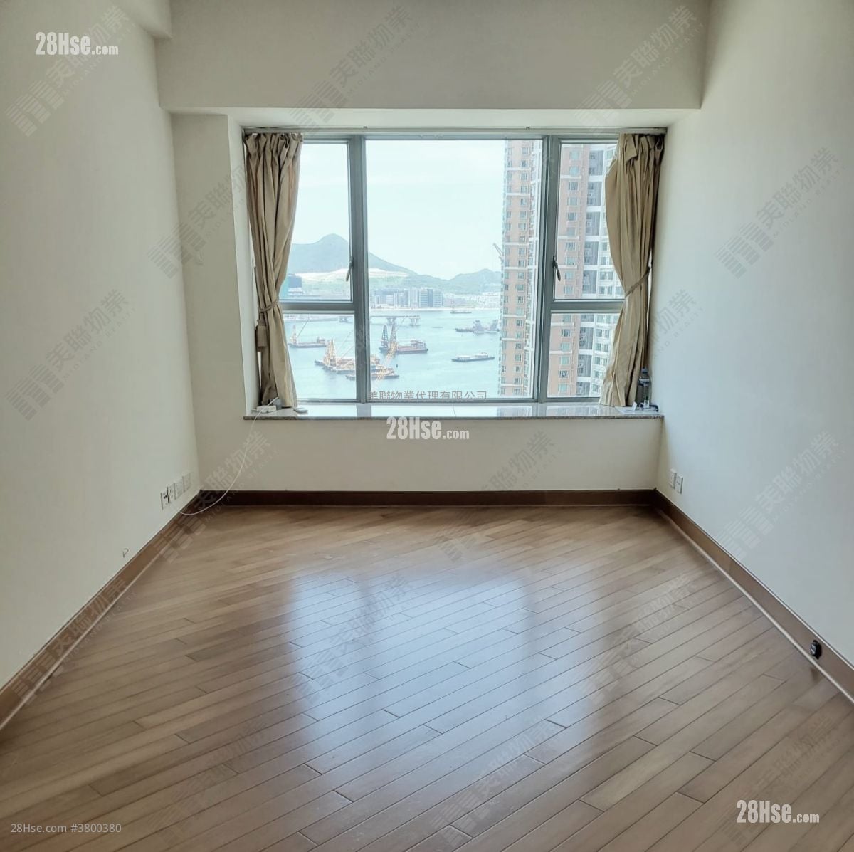 LP10 租盘 3 房 , 2 浴室 796 平方尺