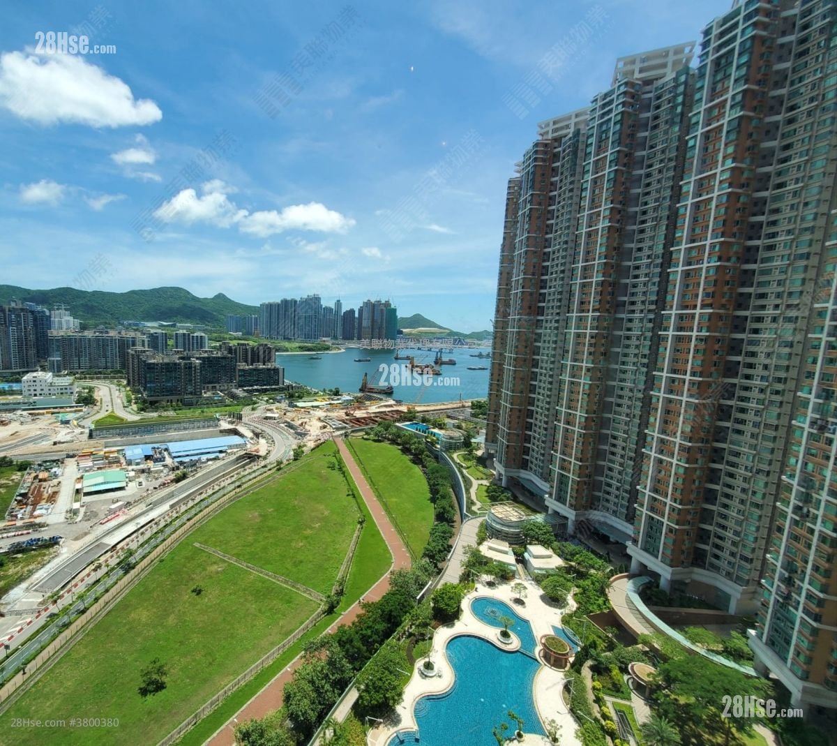 LP10 租盘 3 房 , 2 浴室 796 平方尺