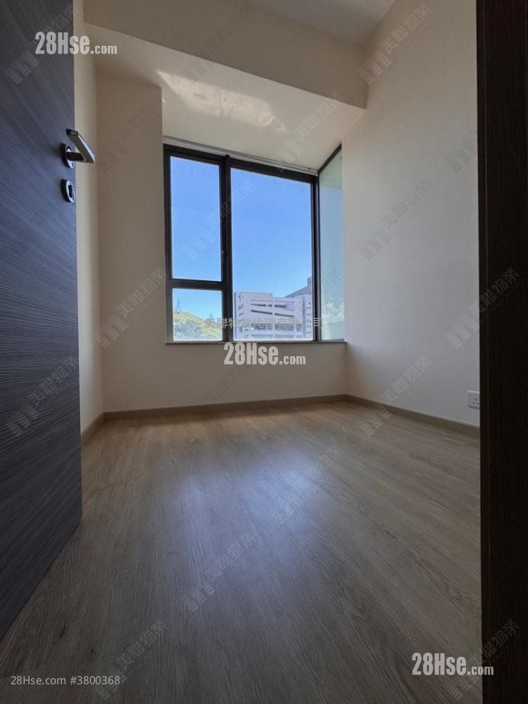 逸峯 售盘 3 房 642 平方尺