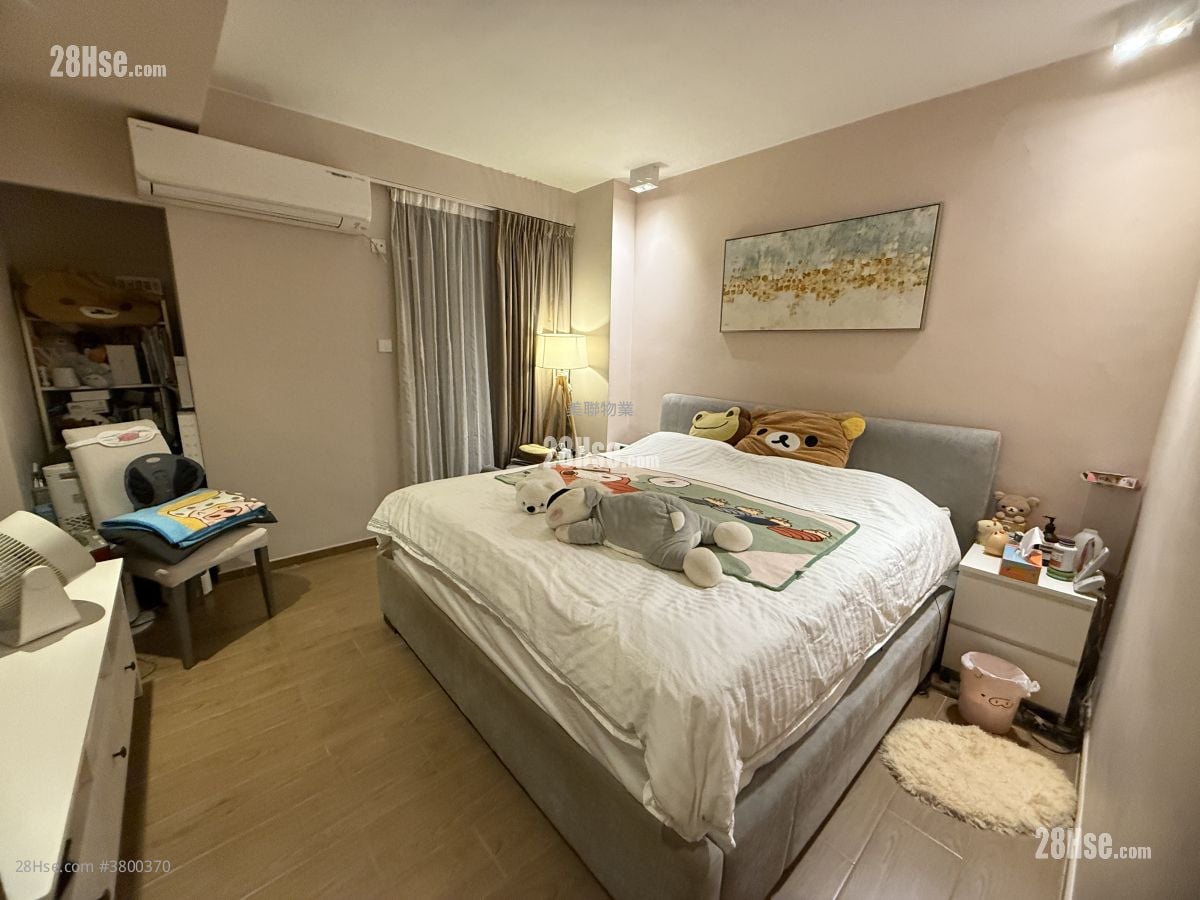 Palm Springs Sell 2 Bedrooms , 2 Bathrooms 1,367 ft²