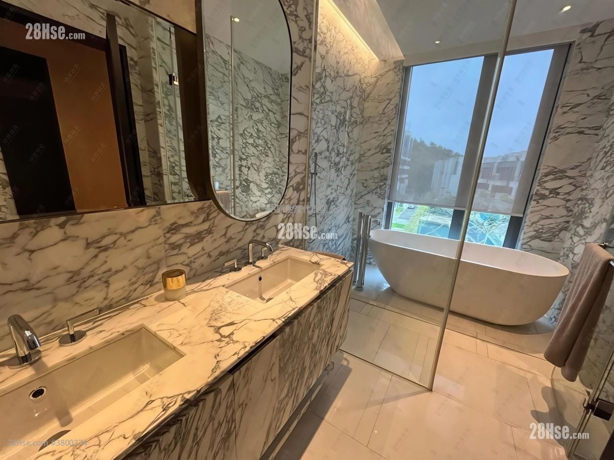 澐沣 售盘 5+ 房 , 3 浴室 2,305 平方尺