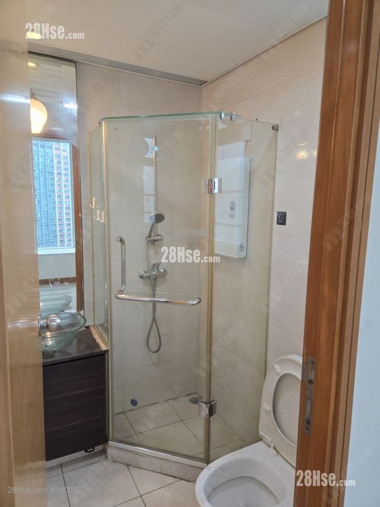 Indihome Rental 3 Bedrooms , 2 Bathrooms 538 ft²