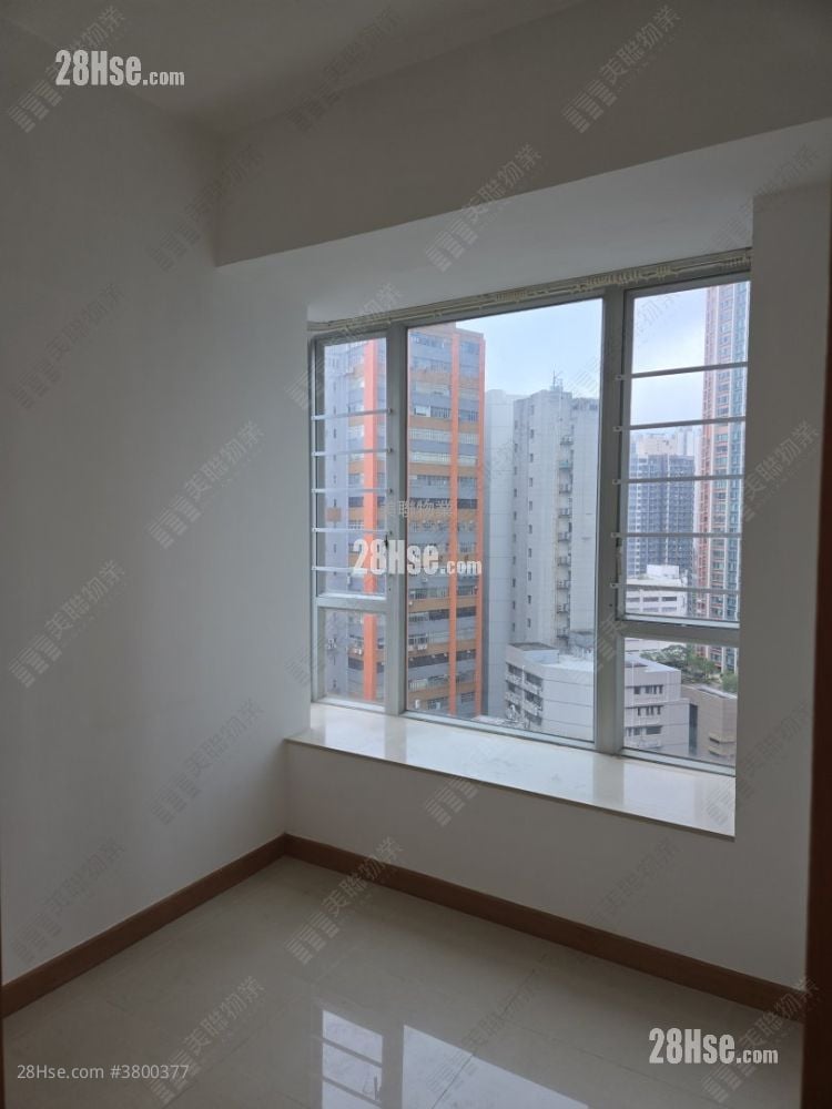 Indihome Rental 3 Bedrooms , 2 Bathrooms 538 ft²