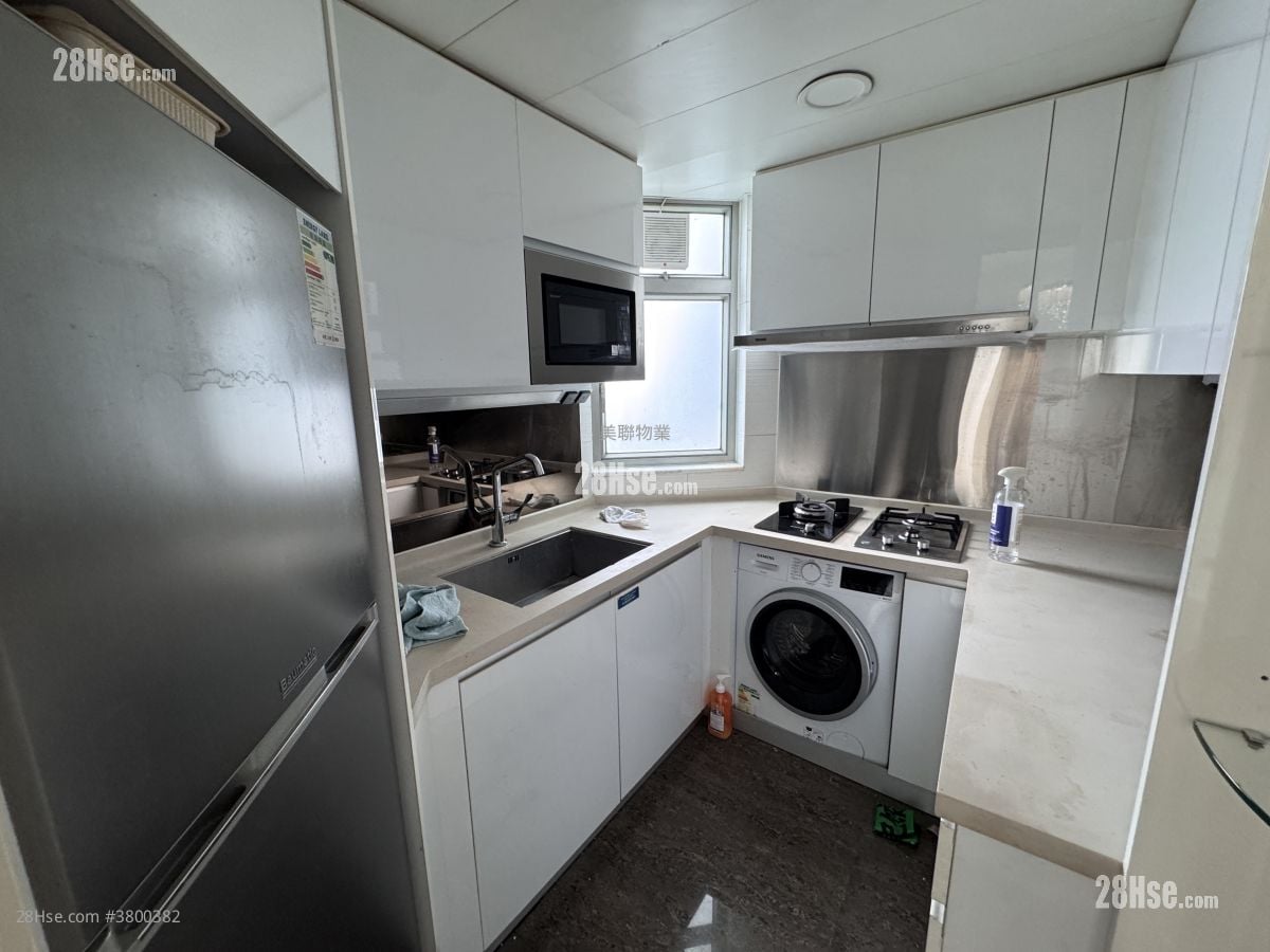 City Point Rental 3 Bedrooms , 2 Bathrooms 722 ft²