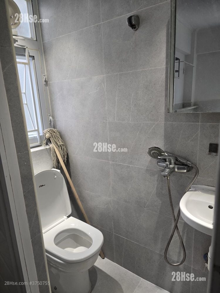 永利大厦 租盘 150 平方尺