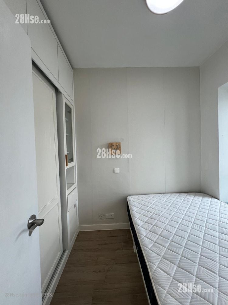 Chelsea Court Sell 2 Bedrooms , 1 Bathroom 450 ft²