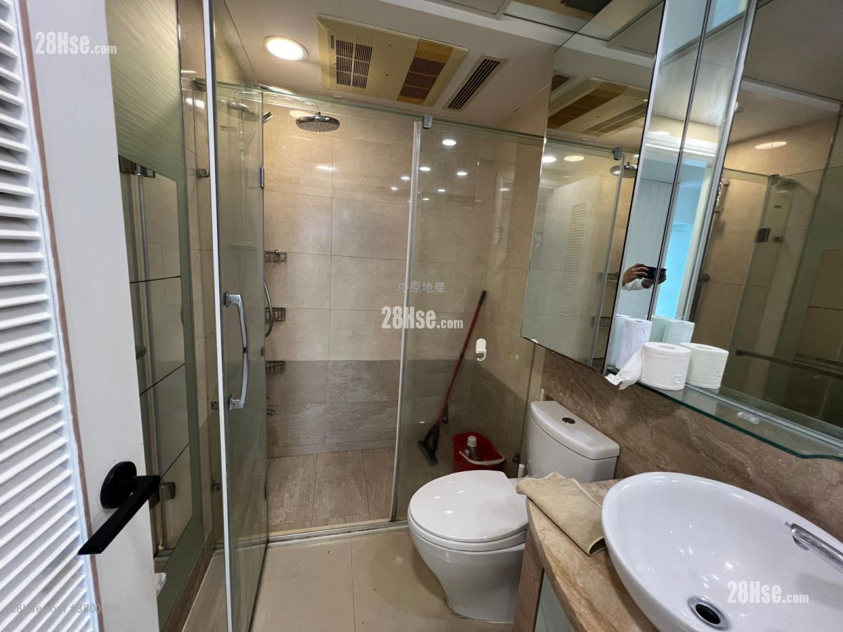 Chelsea Court Sell 2 Bedrooms , 1 Bathroom 450 ft²