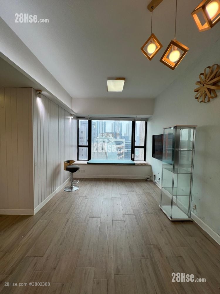 Chelsea Court Sell 2 Bedrooms , 1 Bathroom 450 ft²