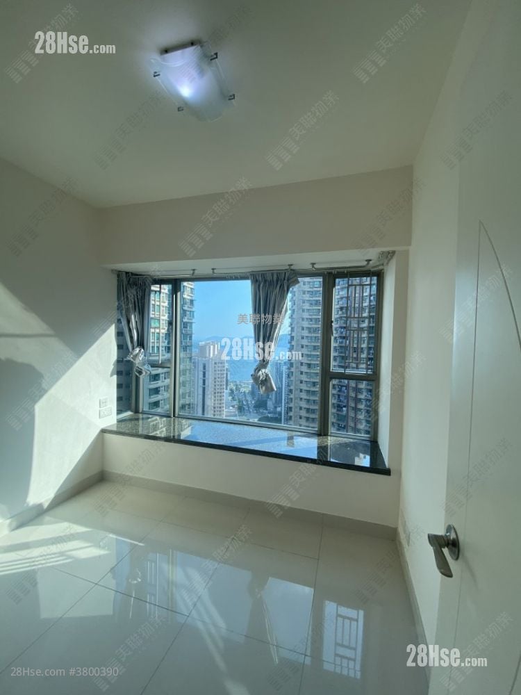 Tseung Kwan O Plaza Sell 3 Bedrooms , 1 Bathroom 538 ft²