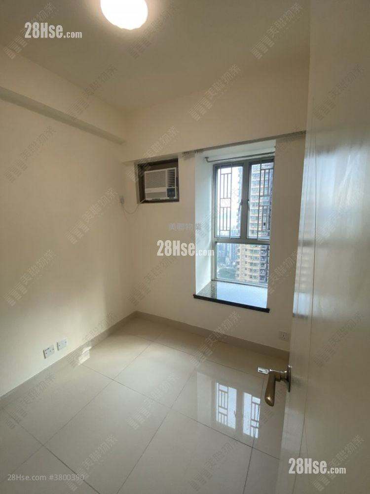 Tseung Kwan O Plaza Sell 3 Bedrooms , 1 Bathroom 538 ft²