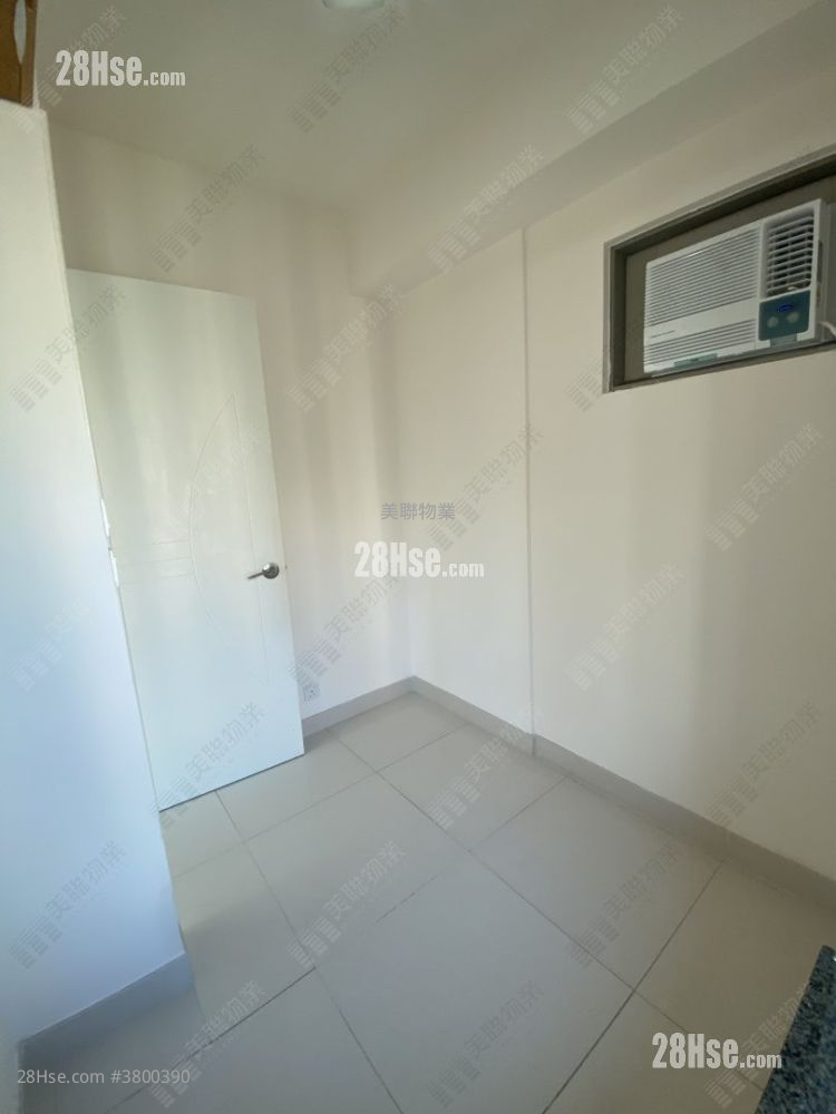 Tseung Kwan O Plaza Sell 3 Bedrooms , 1 Bathroom 538 ft²
