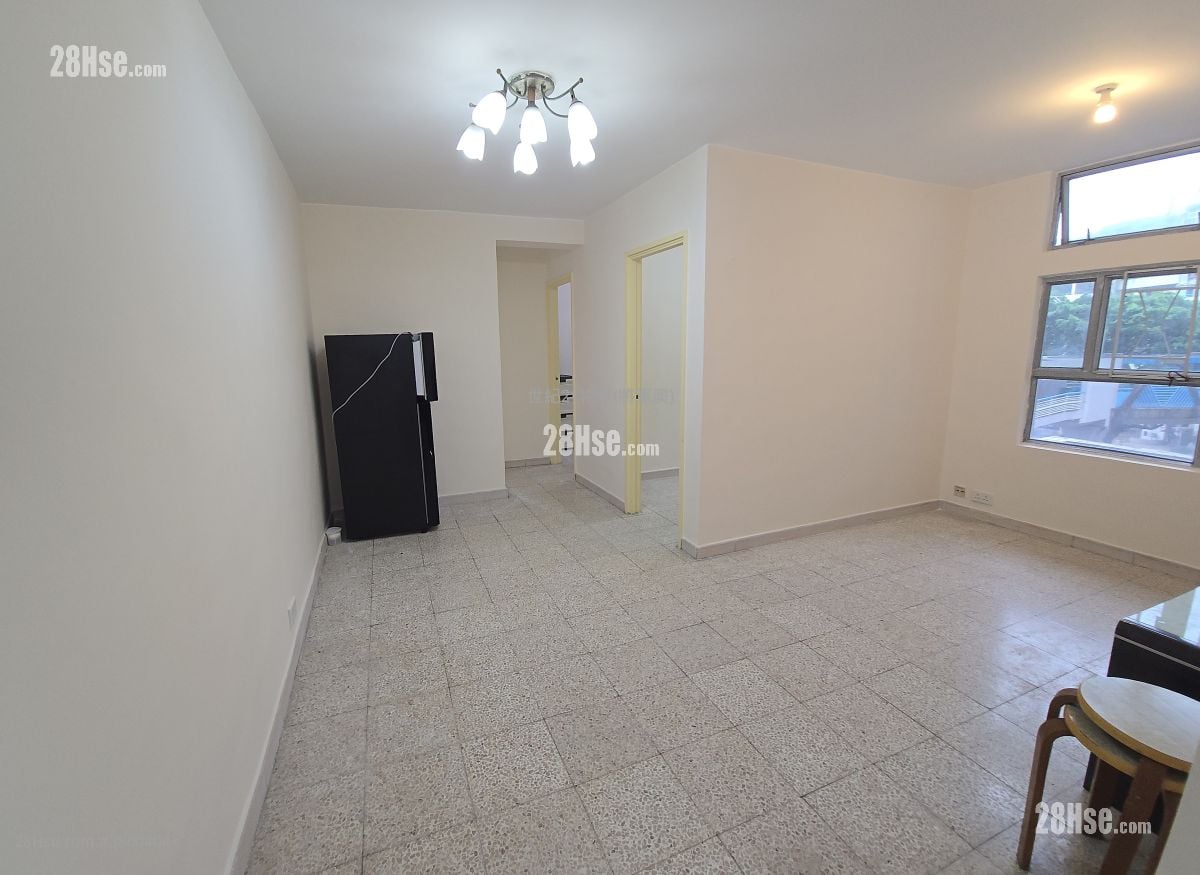 King Ming Court Sell 554 ft²