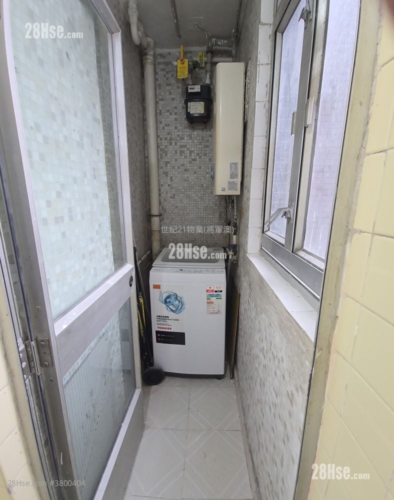 King Ming Court Sell 554 ft²