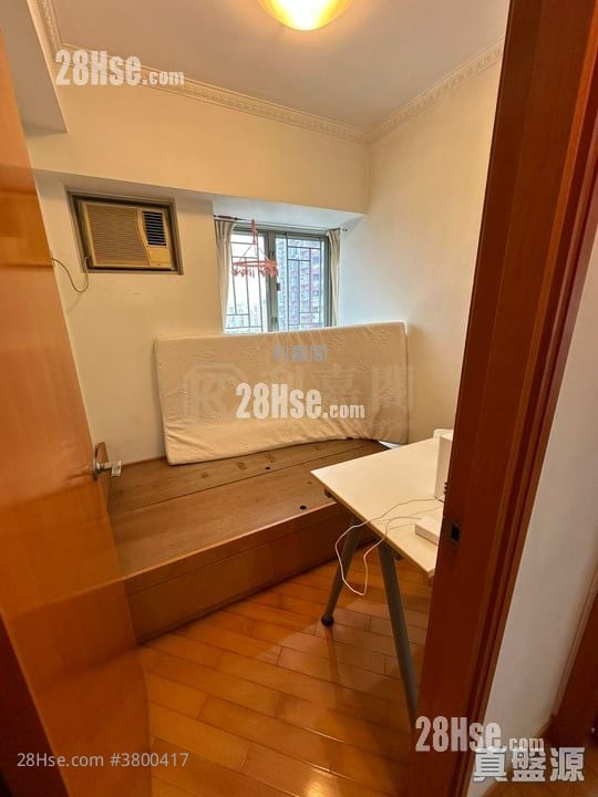 Yoho Town Sell 2 Bedrooms 433 ft²