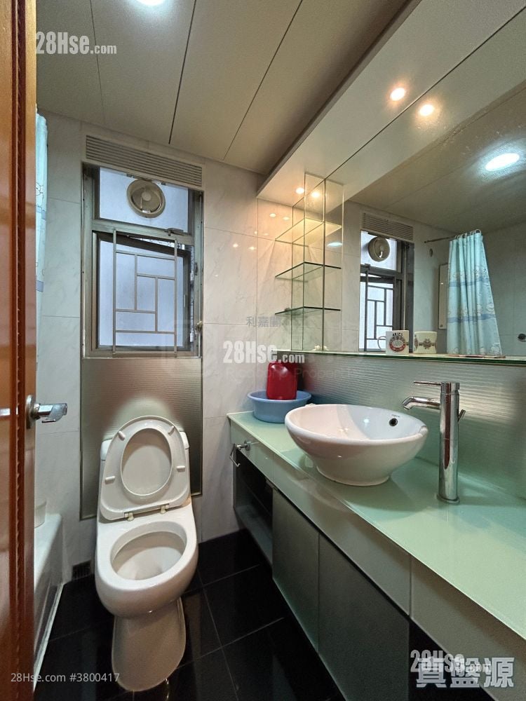 Yoho Town Sell 2 Bedrooms 433 ft²