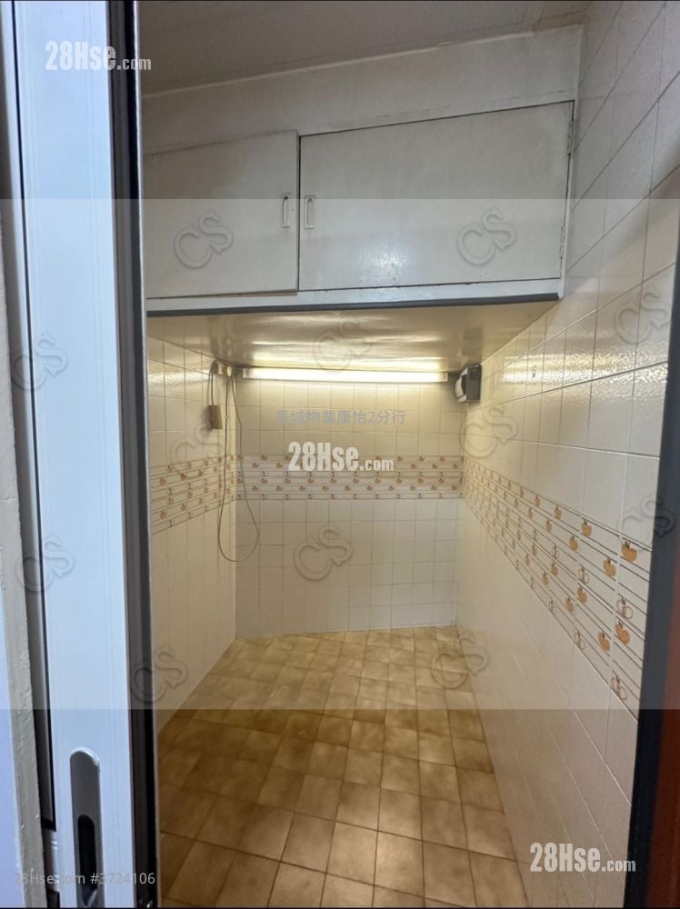 英皇大楼 售盘 2 房 , 1 浴室 496 平方尺