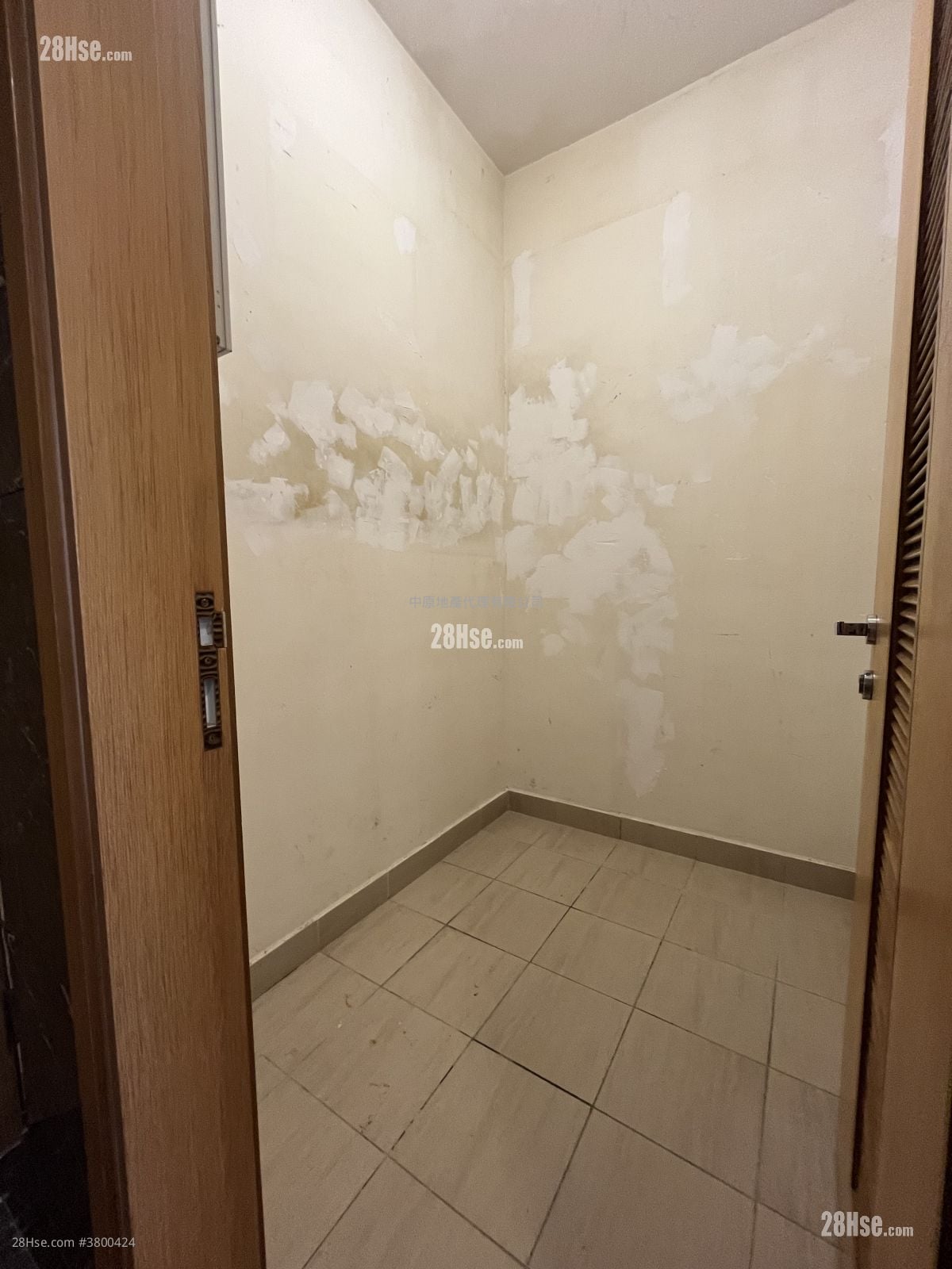 Avignon Sell 5+ Bedrooms , 3 Bathrooms 1,142 ft²