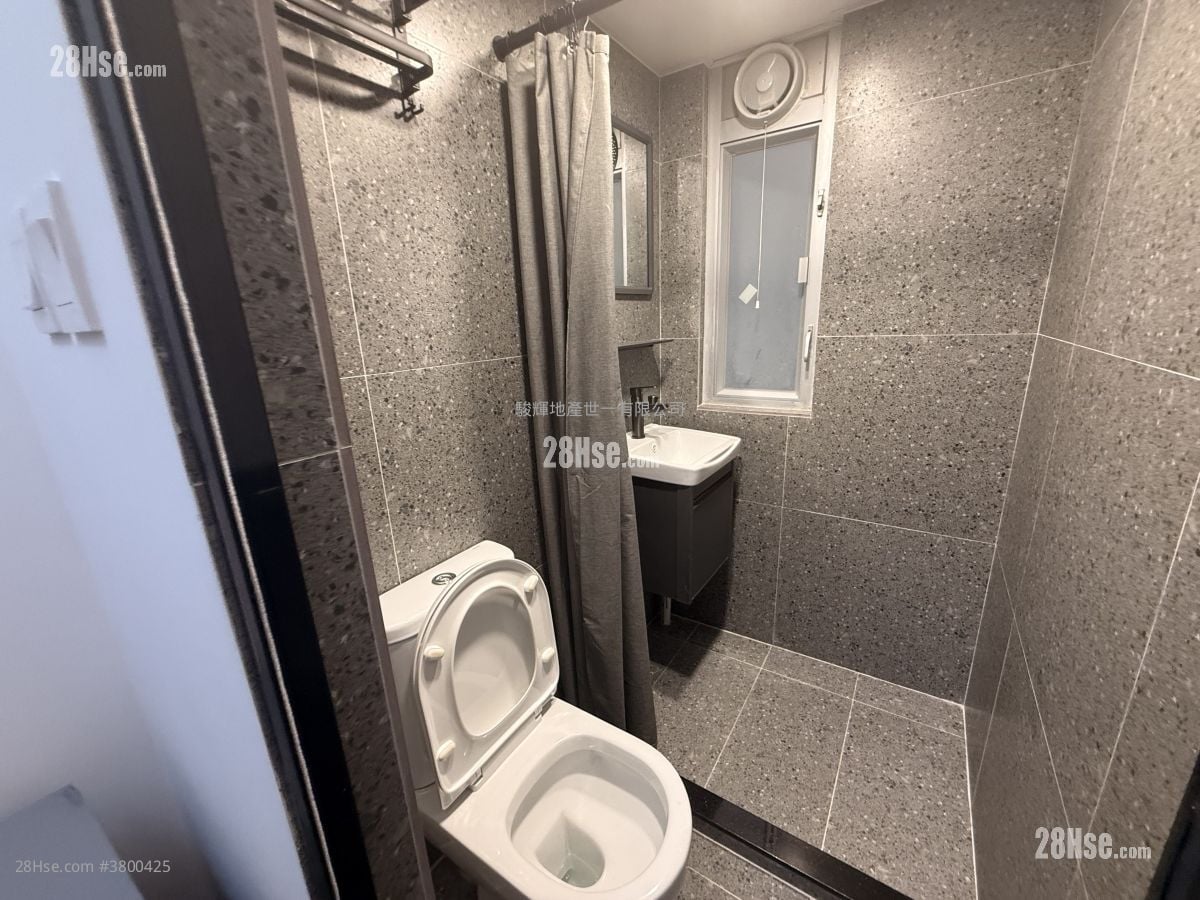 Wing Lee Building Rental 1 Bathroom 180 ft²