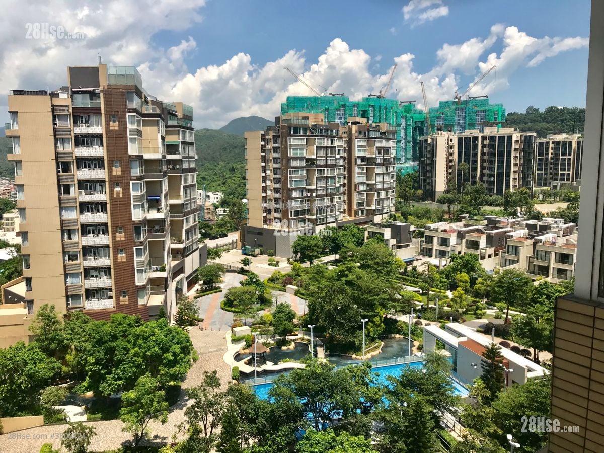 Avignon Sell 5+ Bedrooms , 3 Bathrooms 1,142 ft²