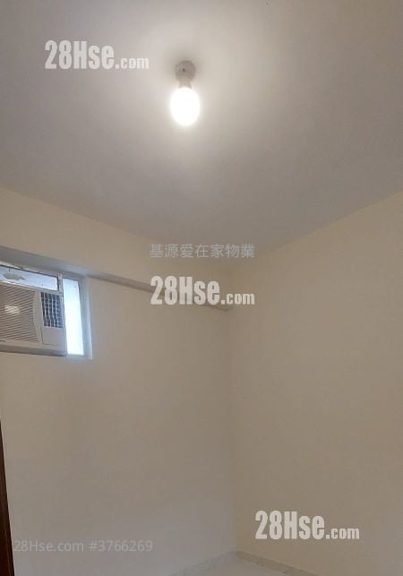 Hong Sing Garden Sell 2 Bedrooms , 1 Bathroom 494 ft²