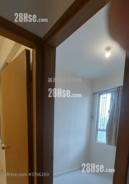 Hong Sing Garden Sell 2 Bedrooms , 1 Bathroom 494 ft²