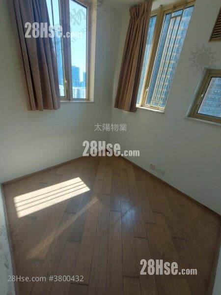 海滨南岸 售盘 3 房 590 平方尺