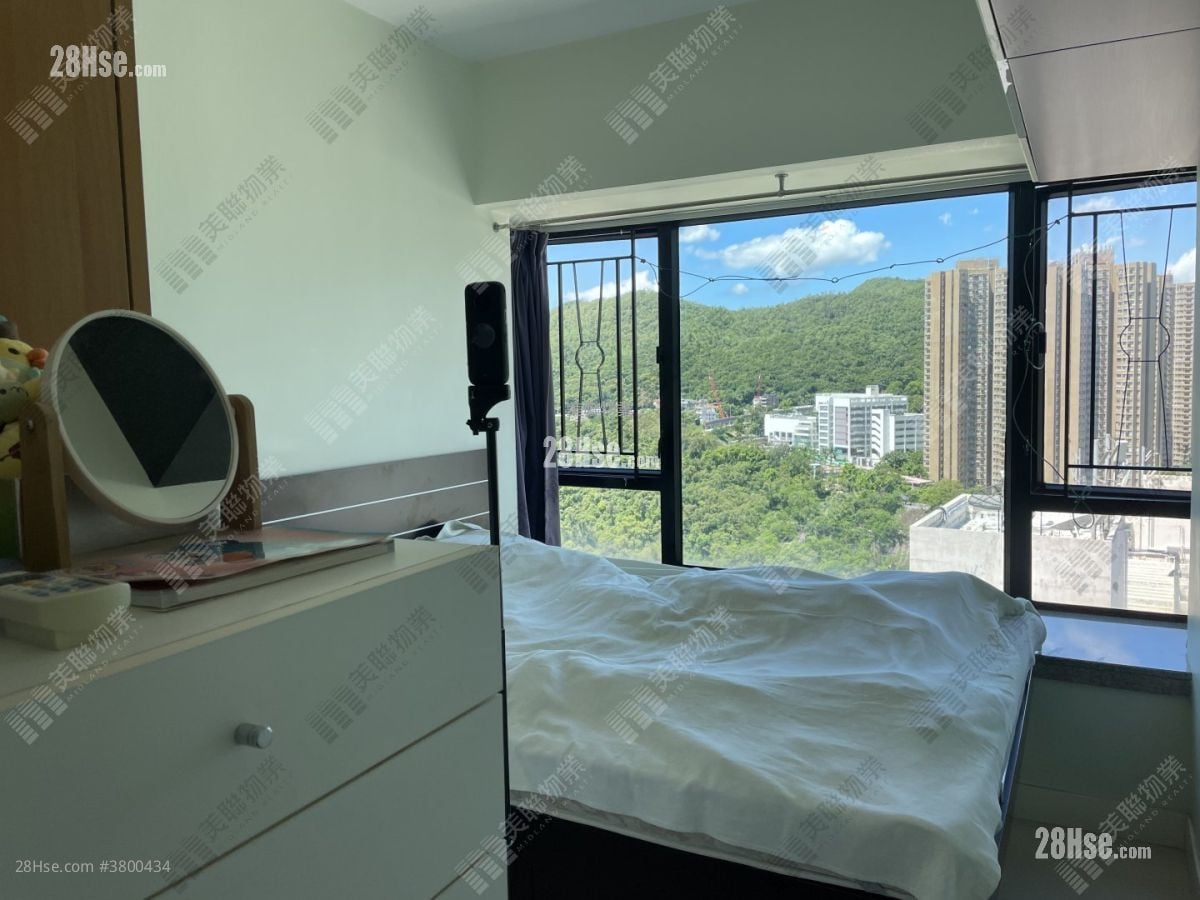 The Metro City Sell 3 Bedrooms , 2 Bathrooms 626 ft²