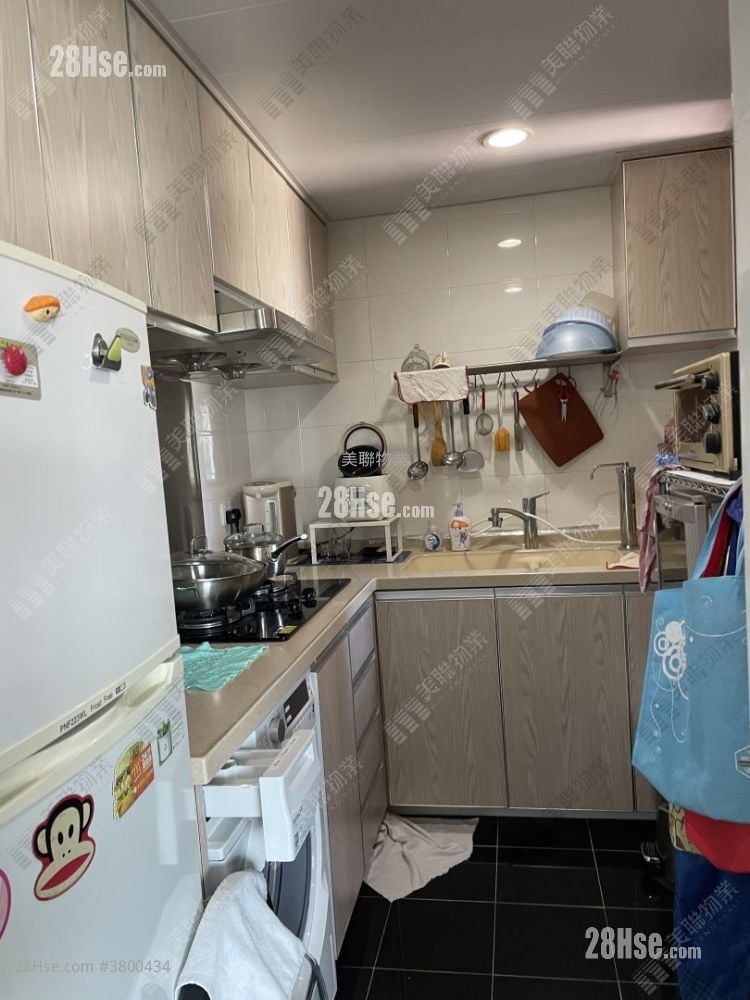 The Metro City Sell 3 Bedrooms , 2 Bathrooms 626 ft²