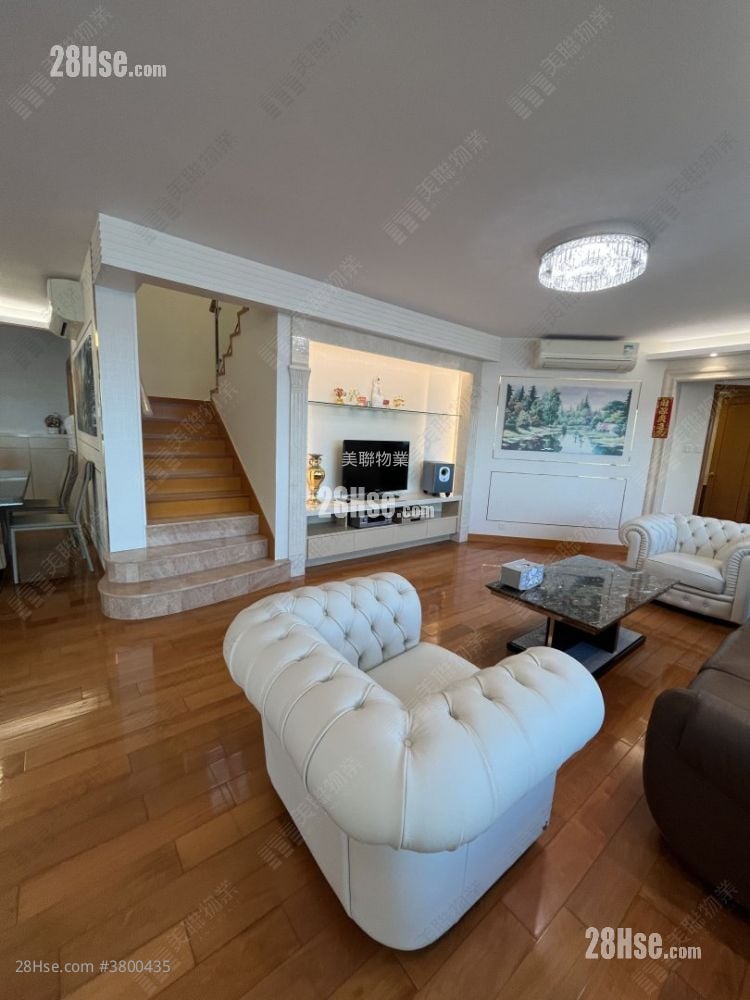 Villa Oceania Sell 5+ Bedrooms , 4 Bathrooms 1,955 ft²