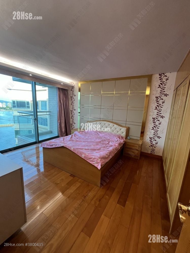 Villa Oceania Sell 5+ Bedrooms , 4 Bathrooms 1,955 ft²