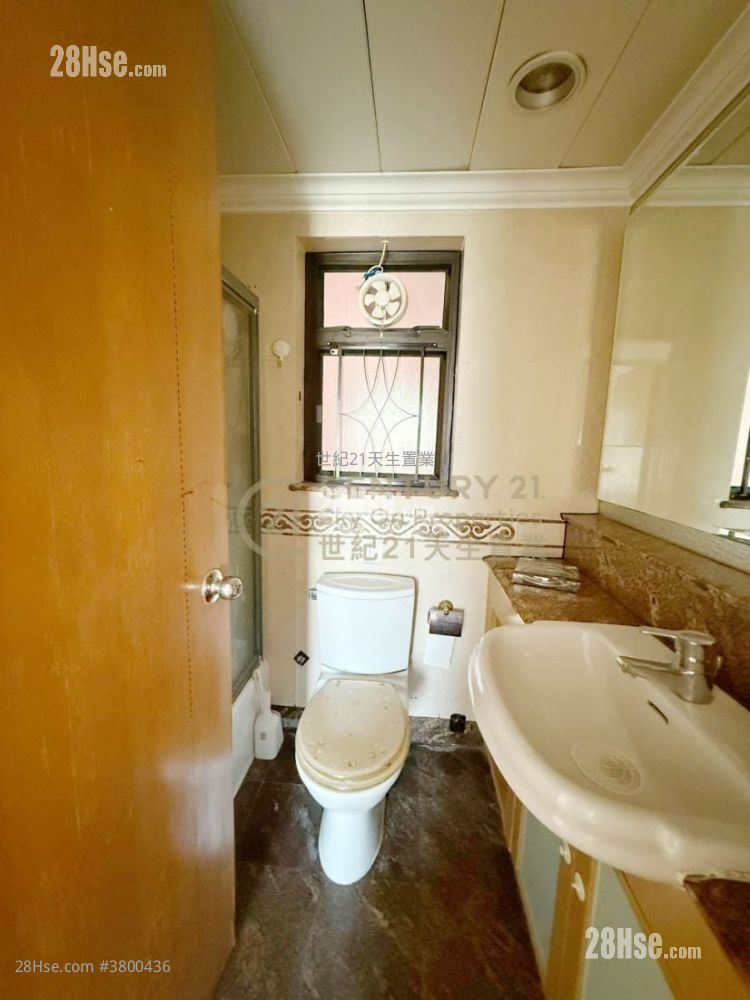 爱琴海岸 售盘 4 房 , 2 浴室 742 平方尺