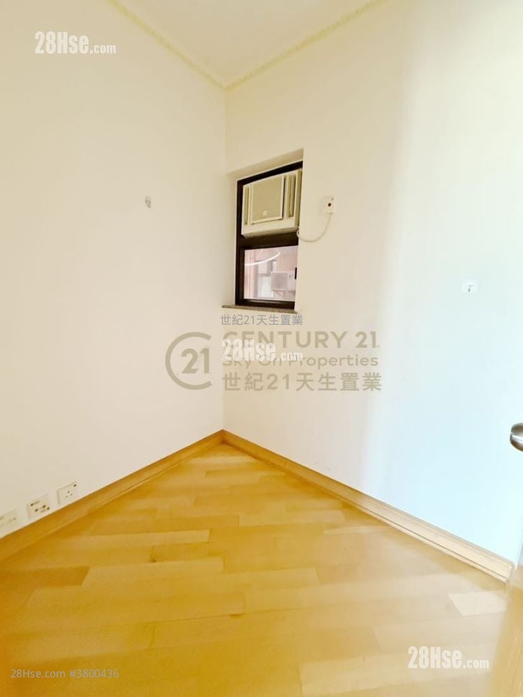 爱琴海岸 售盘 4 房 , 2 浴室 742 平方尺