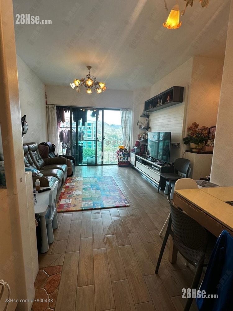 Woodland Crest Sell 3 Bedrooms 942 ft²