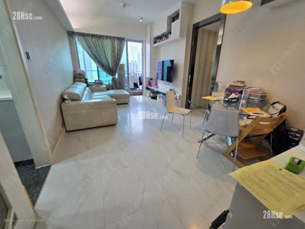 Manhattan Hill Sell 3 Bedrooms 888 ft²