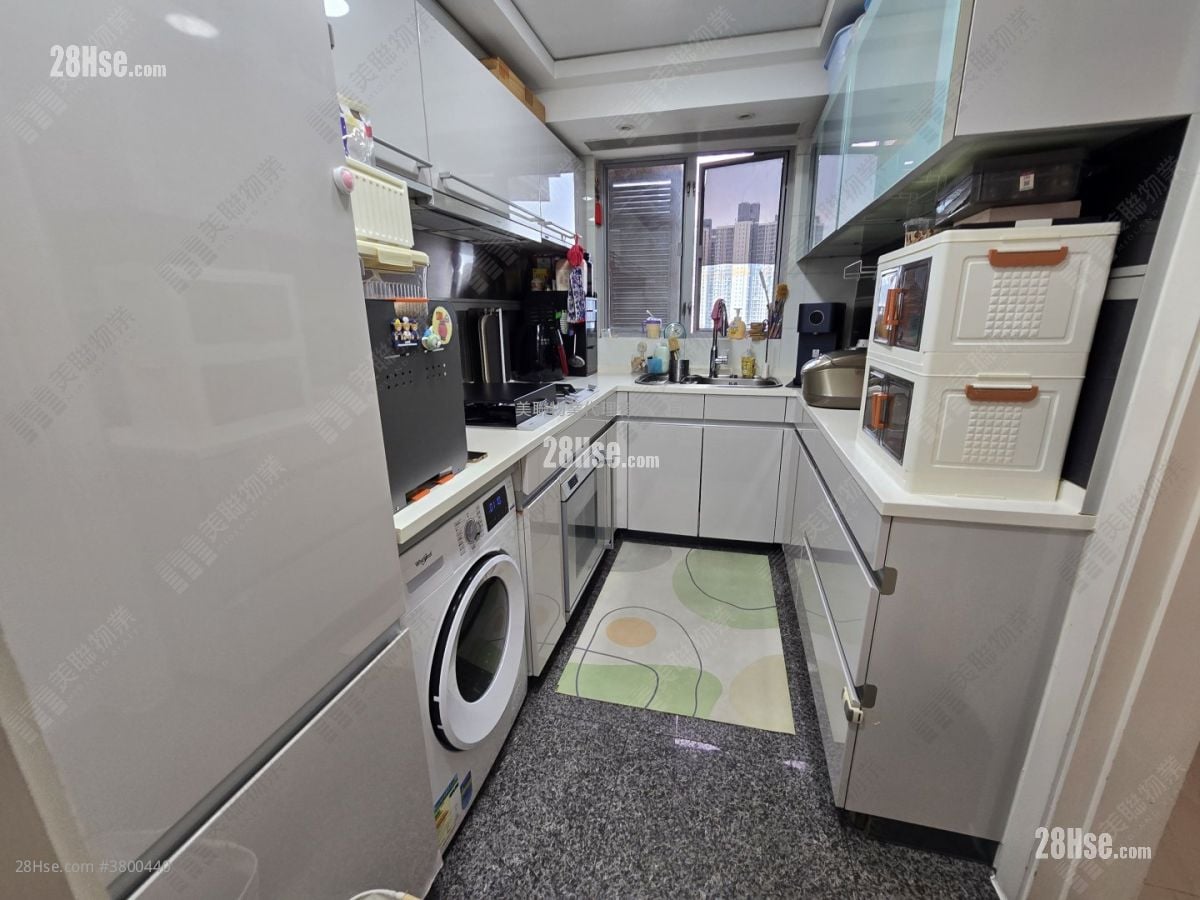 Manhattan Hill Sell 3 Bedrooms 888 ft²