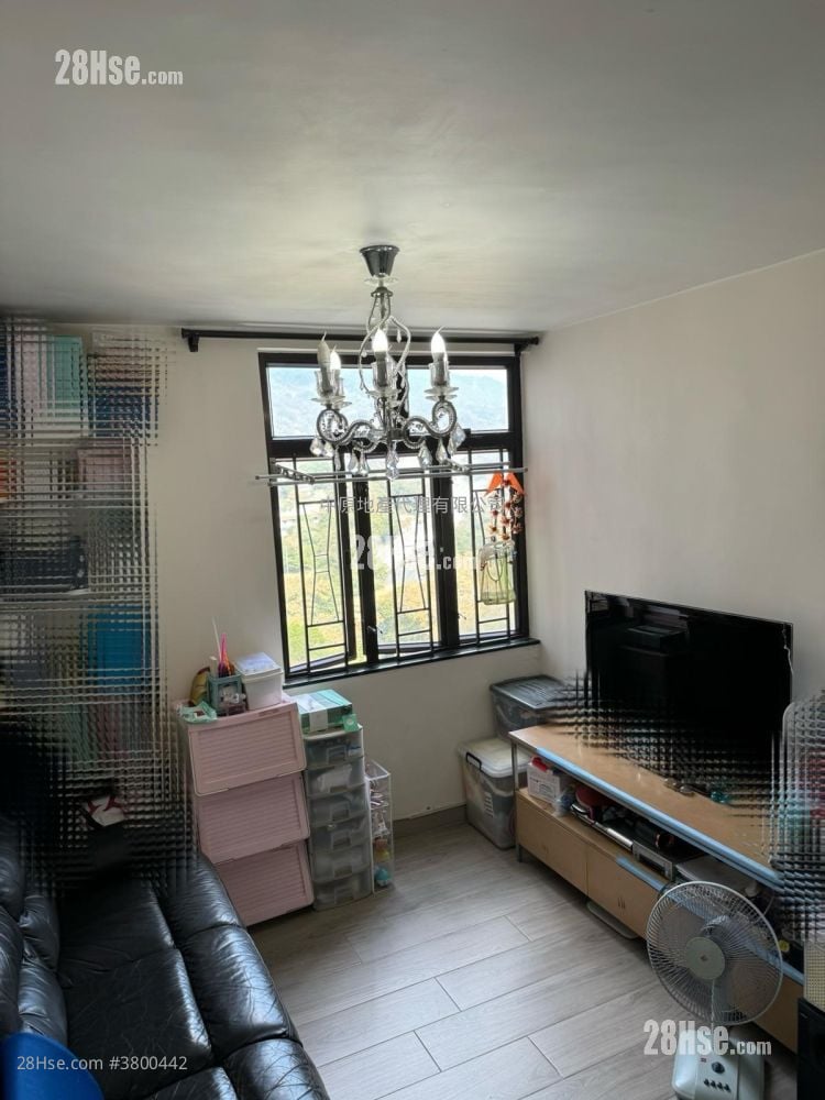 Luk Yeung Sun Chuen Sell 2 Bedrooms , 1 Bathroom 451 ft²