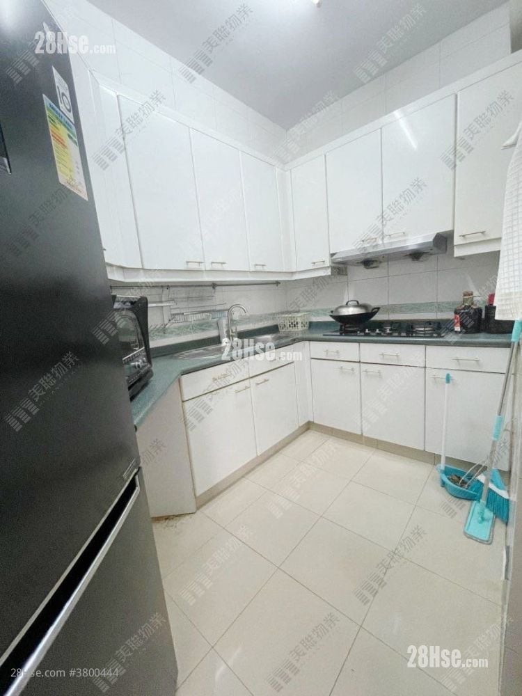 Woodland Crest Sell 3 Bedrooms , 2 Bathrooms 942 ft²