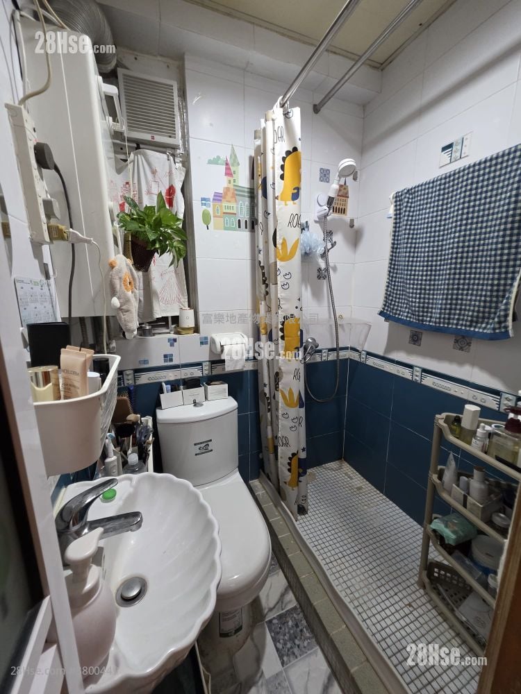 单幢楼房 租盘 2 房 , 1 浴室 338 平方尺