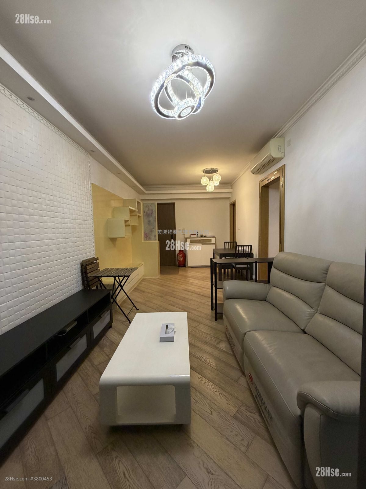 The Visionary Sell 2 Bedrooms 671 ft²